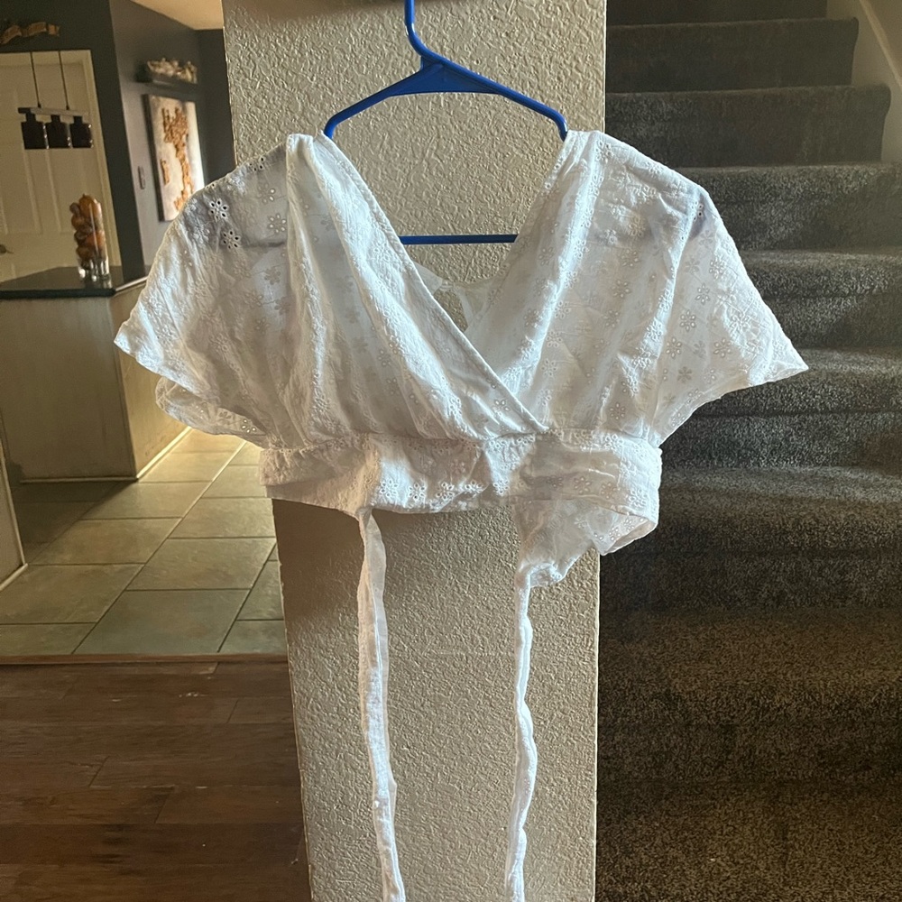 White crop top